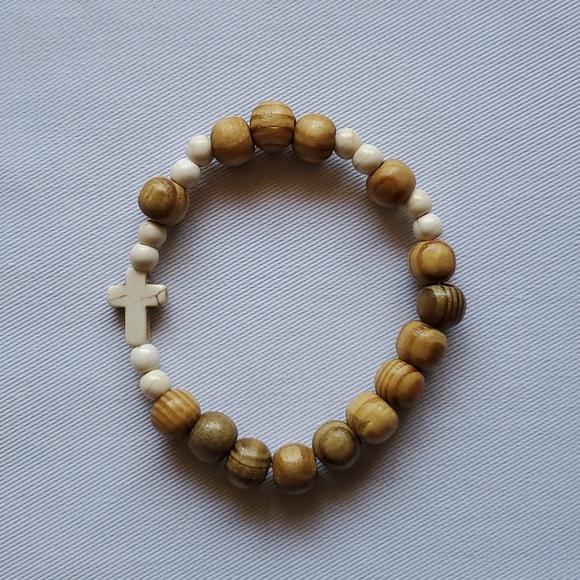 Christian Catholic Cross and Jesus Virgin Mary Saints Bracelets Wooden, Lot of 4 - Picture 8 of 12